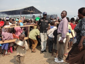 Pastor Vanensio reaching out to a local refugee camp. 